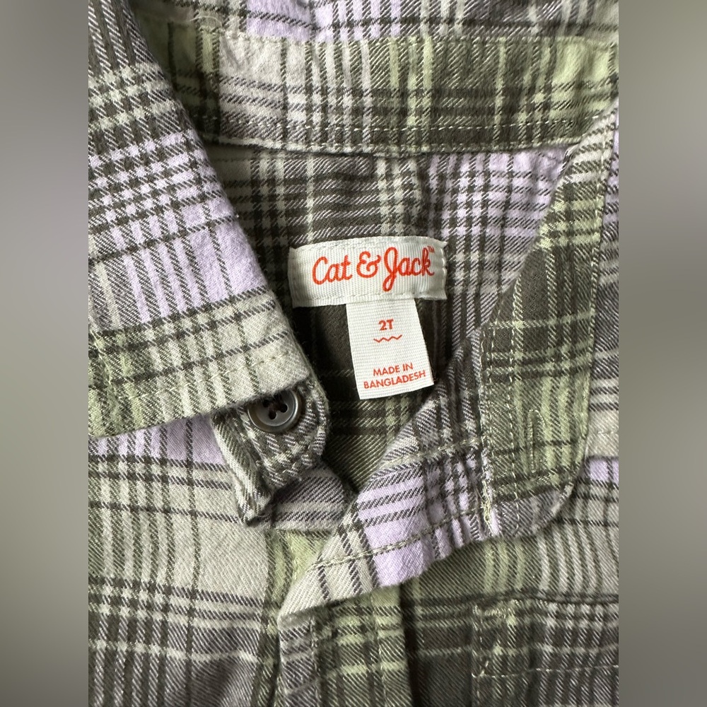 Boys 2T Cat & Jack Bundle - Picture 2 of 4
